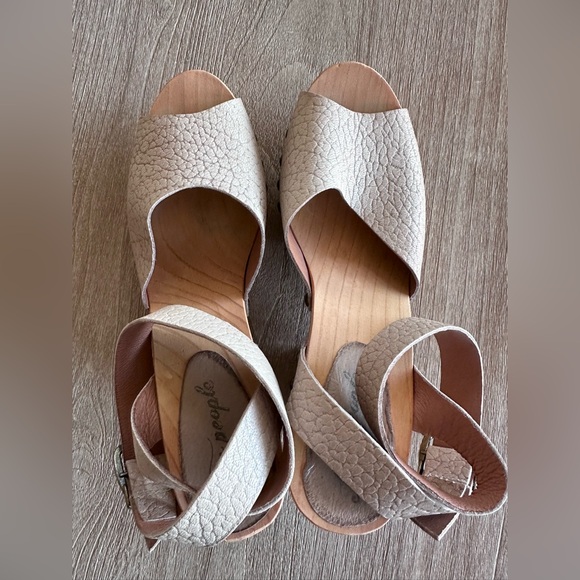 Free People Pasadena Wooden Platform Clog Sandals Womens 10 / EU 41 EUC - Picture 7 of 12